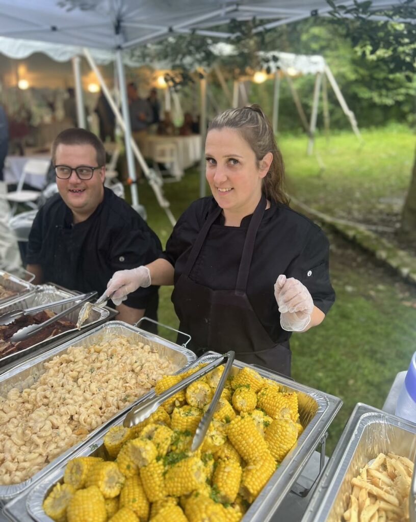 catering girl